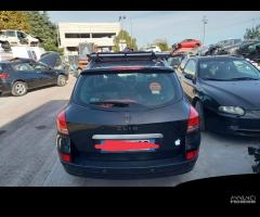 Ricambi Renault Clio familiare anno 2010 - 1