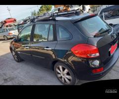 Ricambi Renault Clio familiare anno 2010 - 5