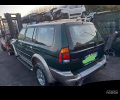 Ricambi Mitsubishi Pajero anno 2000