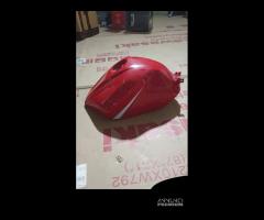 Serbatoio Carburante Yamaha R6 Rosso Usato