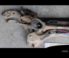 ASSALE ANTERIORE CULLA MOTORE TOYOTA RAV4 3° SERIE - 2