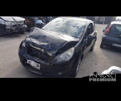 Opel corsa incidentata 2011