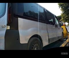 ricambi renault trafic anno 2005