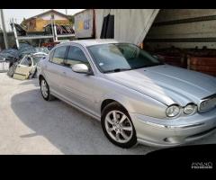 Jaguar X TYPE 2.5 Benzina AWD Anno 2004 Per Ricamb