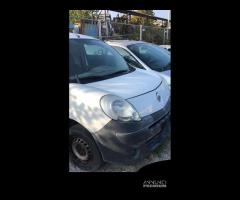 Renault Kangoo 1.5 Diesel Anno 2013 Per Ricambi