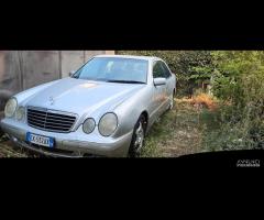 Mercedes classe E 200 kompressor anno 2003 metano - 2