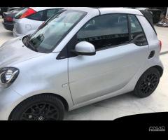 Smart 453 Fortwo ricambi vari interni ed esterni - 2