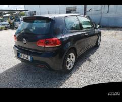 Volkswagen Golf anno 2011 benzina