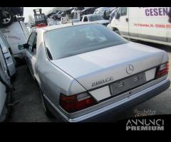 Ricambi mercedes benz 200 1992 benzina