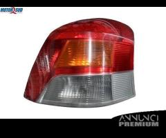 FARO FANALE POSTERIORE DESTRO TOYOTA YARIS 2006 CO