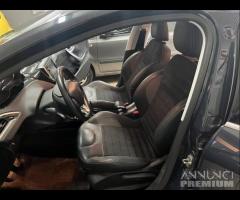 Peugeot 2008 1.6 hdi gt line full tagliandata 2017 - 6