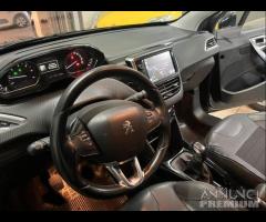 Peugeot 2008 1.6 hdi gt line full tagliandata 2017 - 9