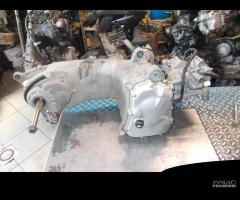 X-Max 125 i : motore radiatore corpo farfallato