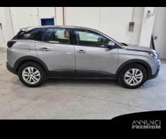 PEUGEOT 3008 BlueHDI 130 S/S Business - 1