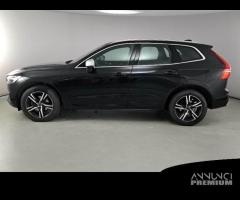 VOLVO XC60 D4 AWD Geartronic R-Design - 2