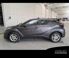 TOYOTA C-HR 1.8H 98CV E-CVT Business - 2