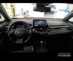 TOYOTA C-HR 1.8H 98CV E-CVT Business - 3