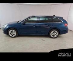 SKODA OCTAVIA WAGON 2.0 TDI EVO 110KW STYLE DSG - 2