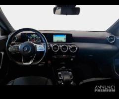 MERCEDES-BENZ A 180 d Automatic Premium 5 PORTE - 3