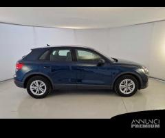 AUDI Q3 40 TDI quattro S tronic Business