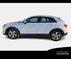 AUDI Q3 35 TDI S tronic Business Advanced