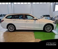 BMW 318 48V Business Advantage Touring auto