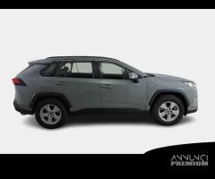 TOYOTA RAV 4 2.5 HV 178cv E-CVT Business 2WD