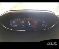 PEUGEOT 3008 BlueHDI 130 EAT8 S/S Business