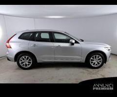 VOLVO XC60 B4 D AWD Geartronic Momentum