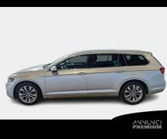 VOLKSWAGEN PASSAT VARIANT 2.0 TDI SCR 147kW Execut