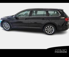 VOLKSWAGEN PASSAT VARIANT 2.0 TDI SCR EVO 110kW Bu