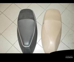 Sella Piaggio Vespa S GT GTS LX ET2 ET4