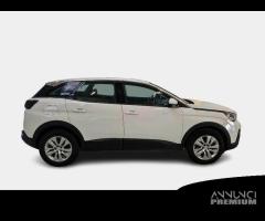 PEUGEOT 3008 BlueHDI 130 EAT8 S/S Business