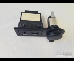 96120-1K050 Porta usb aux kia venga IX20 2016 - 10