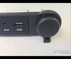 96120-1K050 Porta usb aux kia venga IX20 2016 - 23