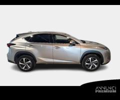 LEXUS NX 300h Hybrid Luxury 4WD - 1