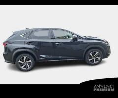 LEXUS NX 300h Hybrid Luxury 4WD