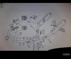 GU01120932 tubo collettore scarico destro V11