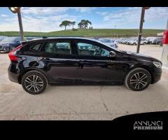 VOLVO V40 D2 Business Plus 5 PORTE