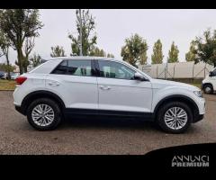 VOLKSWAGEN T-ROC 1.6 TDI SCR Business BMT