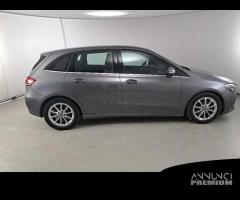 MERCEDES-BENZ B 180 d Automatic Business Extra