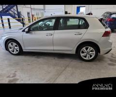 VOLKSWAGEN GOLF VIII 2.0 TDI SCR 85kW Life 5 PORTE