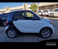 SMART FORTWO 70 1.0 52kW youngster twinamic