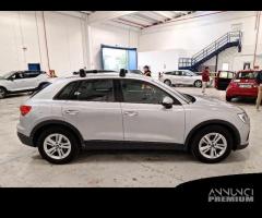 AUDI Q3 35 TDI S tronic Business