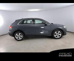 AUDI Q3 35 TDI S tronic Business Advanced