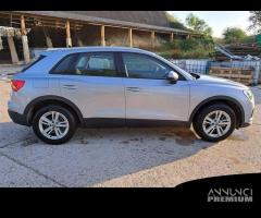 AUDI Q3 40 TDI quattro S tronic Business