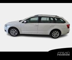 SKODA OCTAVIA WAGON 1.6 TDI CR DSG Executive