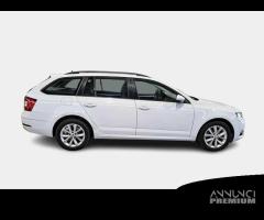 SKODA OCTAVIA WAGON 2.0 TDI CR Executive