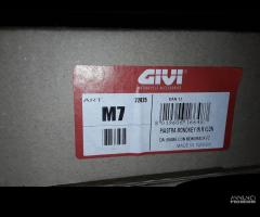 M7 piastra Givi baule monokey