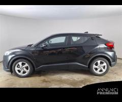 TOYOTA C-HR 1.8H 98CV E-CVT Business